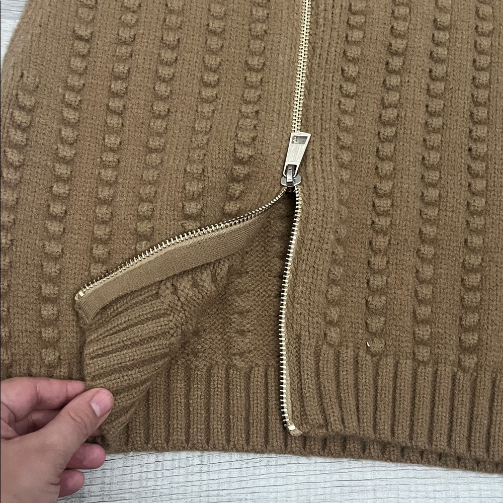 ✨Zara Sweater✨ - Picture 5 of 6